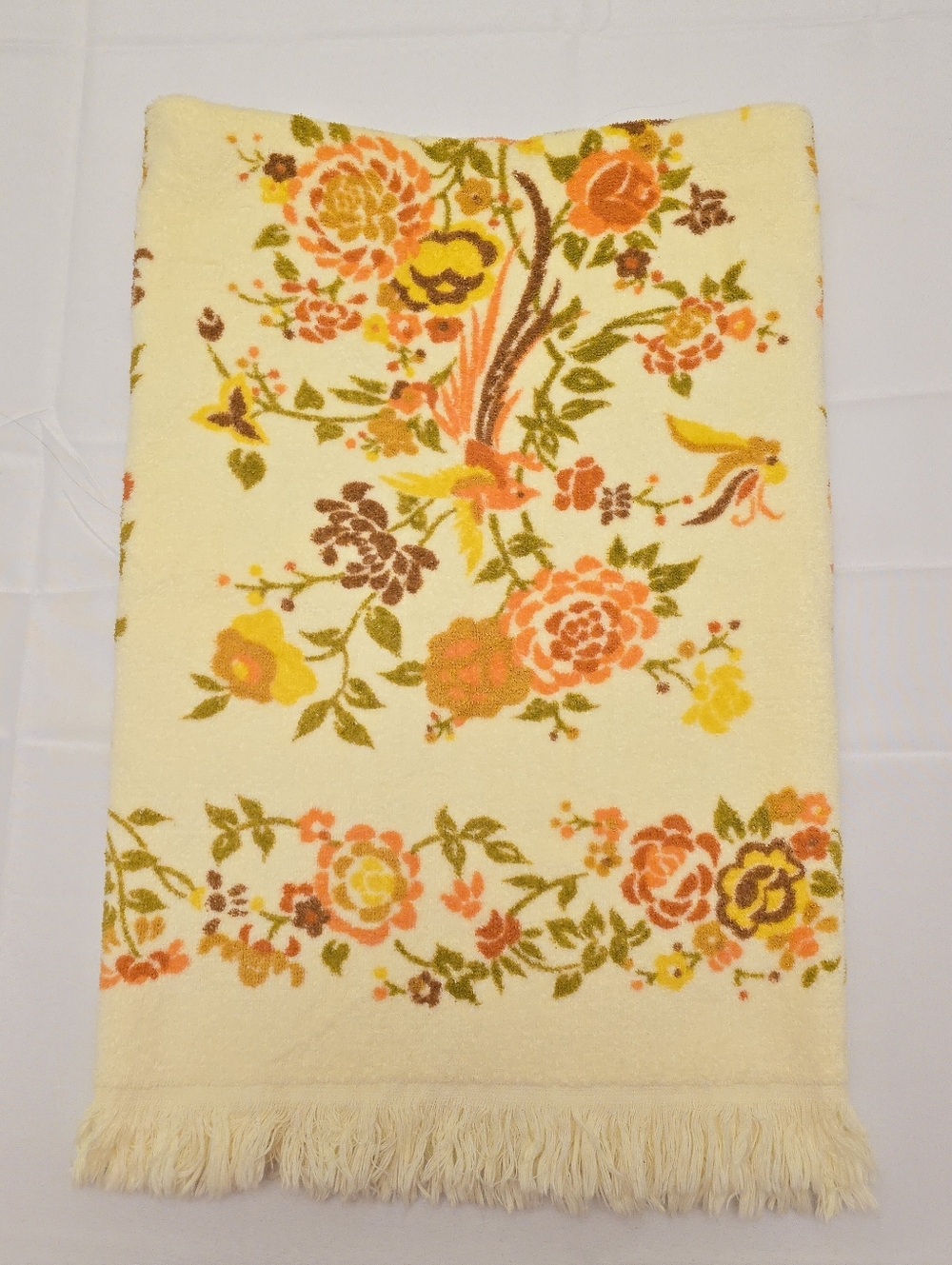 Vintage Stevens Utica 70s Bath Towel Yellow Floral Bird Fringe Retro Cotton